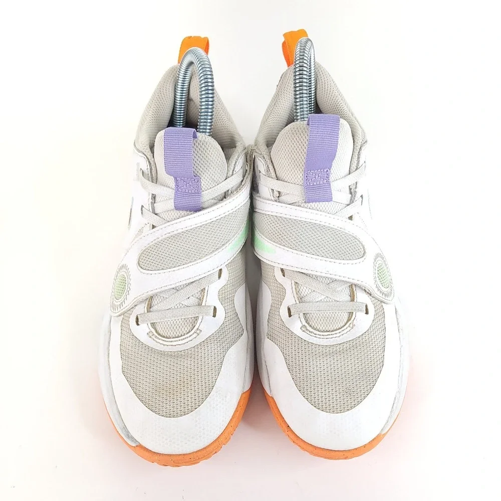 Nike Team Hustle D11 Basketball Shoes Youth 4Y White Total Orange DV8996-103